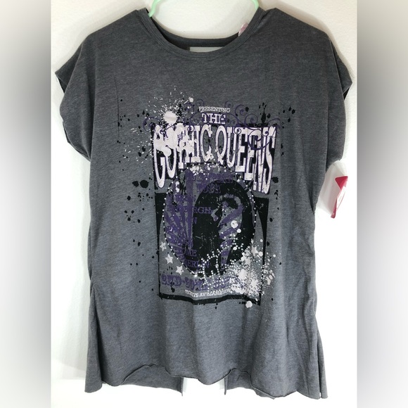 Charcoal Graphic Tee with Twist Cutout Back Detail Junior XL NWT - Picture 1 of 3